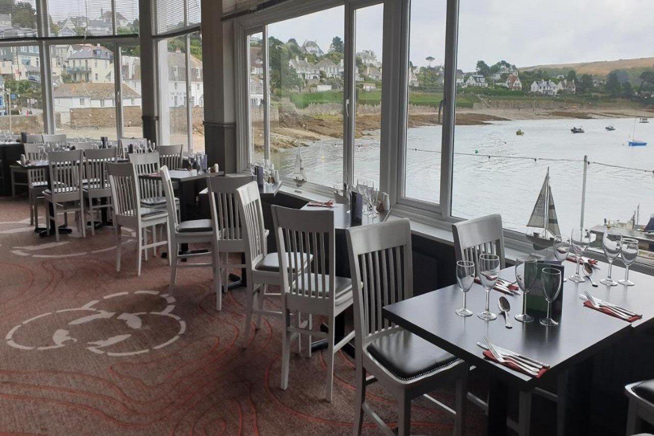 Ship And Castle Hotel Saint Mawes Exteriör bild